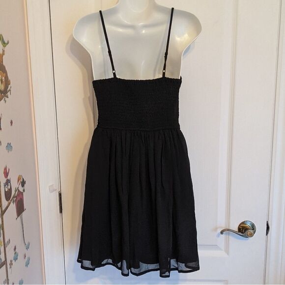 Nwt BOG COLLECTIVE black dress with padded bra velour top size M @Y - Picture 10 of 15